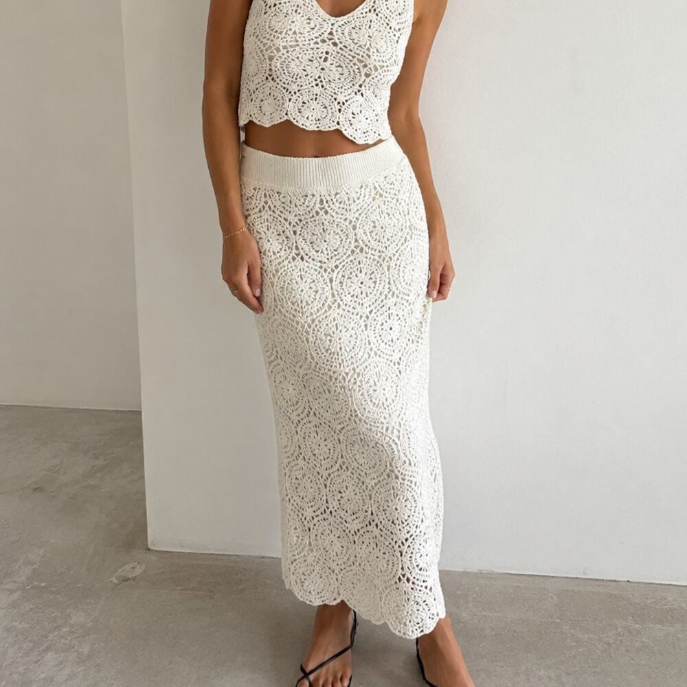 J.Crew Crochet Sweater Skirt Womens XS Ivory Cream Knit Midi Fitted Boho Coastal - Picture 1 of 6